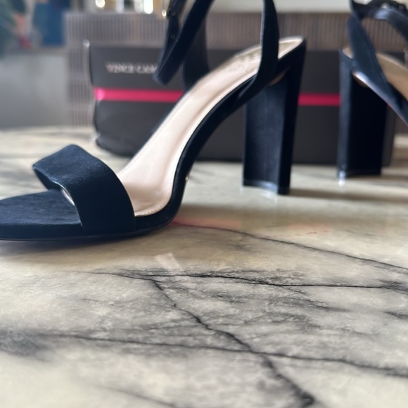 Vince Camuto Black Heels - Picture 7 of 10